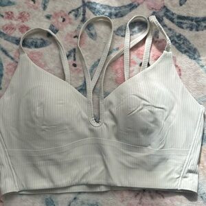 Lululemon sports bra size 8